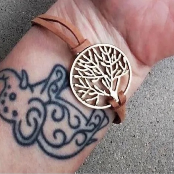 Tree of Life Bracelet - Picture 4 of 4